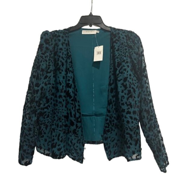 Astr Tops - ASTR The Label Teal Leopard Wrap Blouse with Shoulder Pads Women’s Size XL